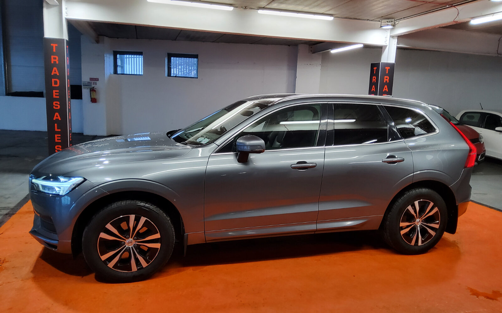 Volvo XC60 B4 (197hp) AWD Momentum Auto