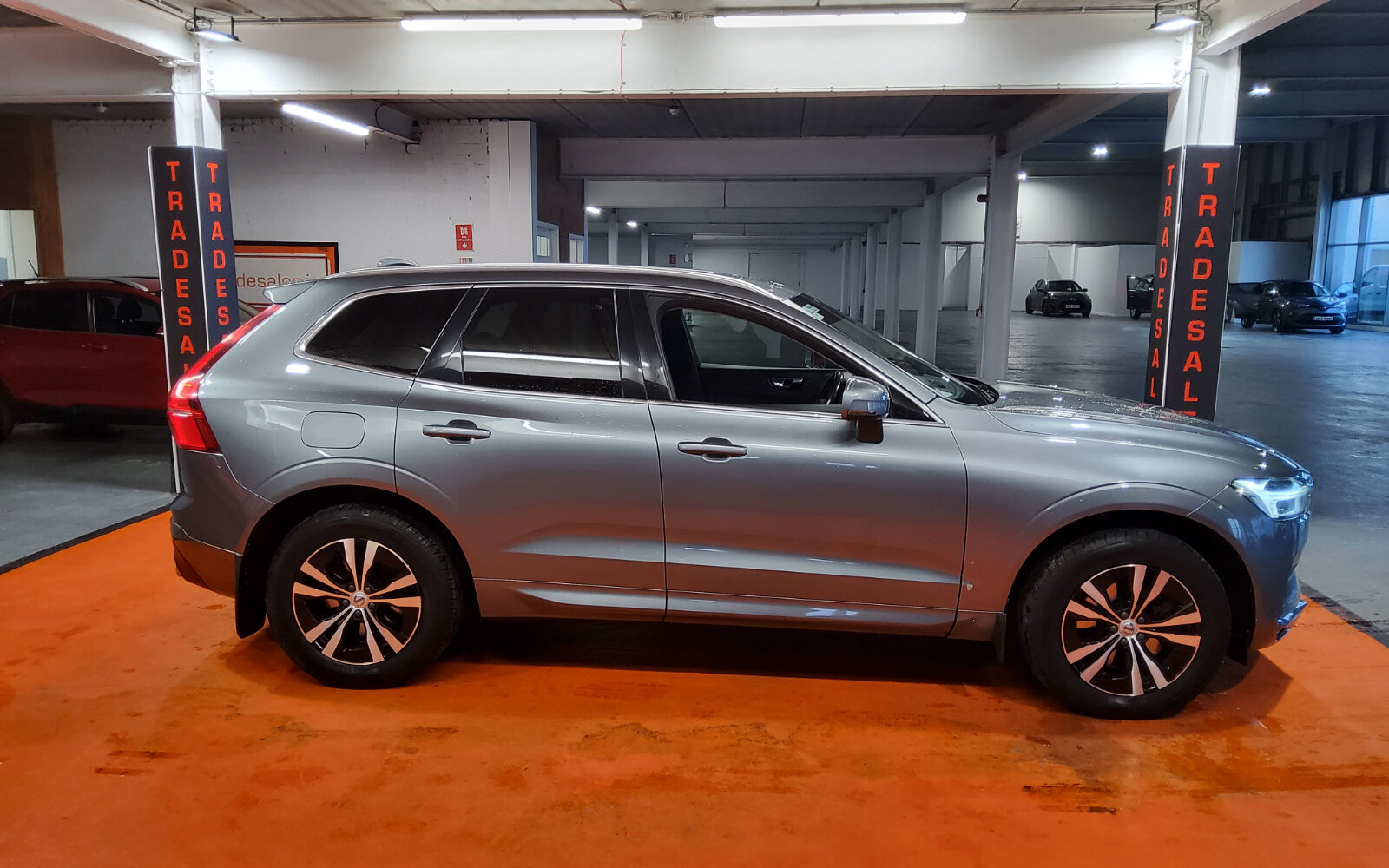 Volvo XC60 B4 (197hp) AWD Momentum Auto
