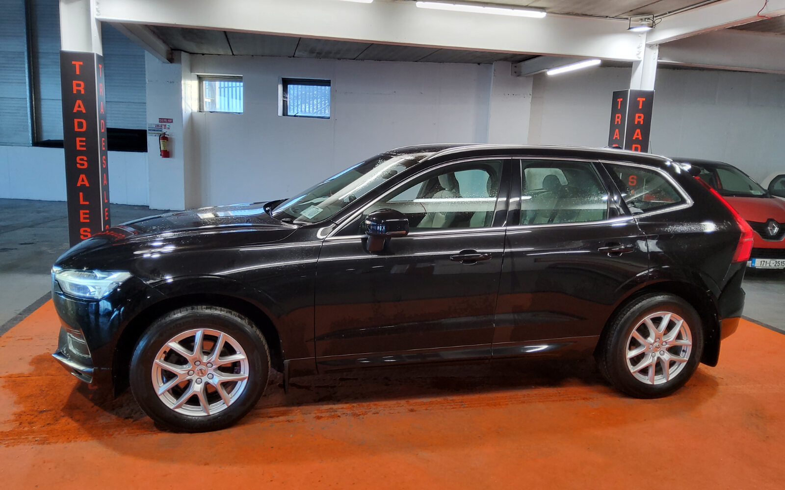 Volvo XC60 D4 (190hp) AWD Momentum Automatic