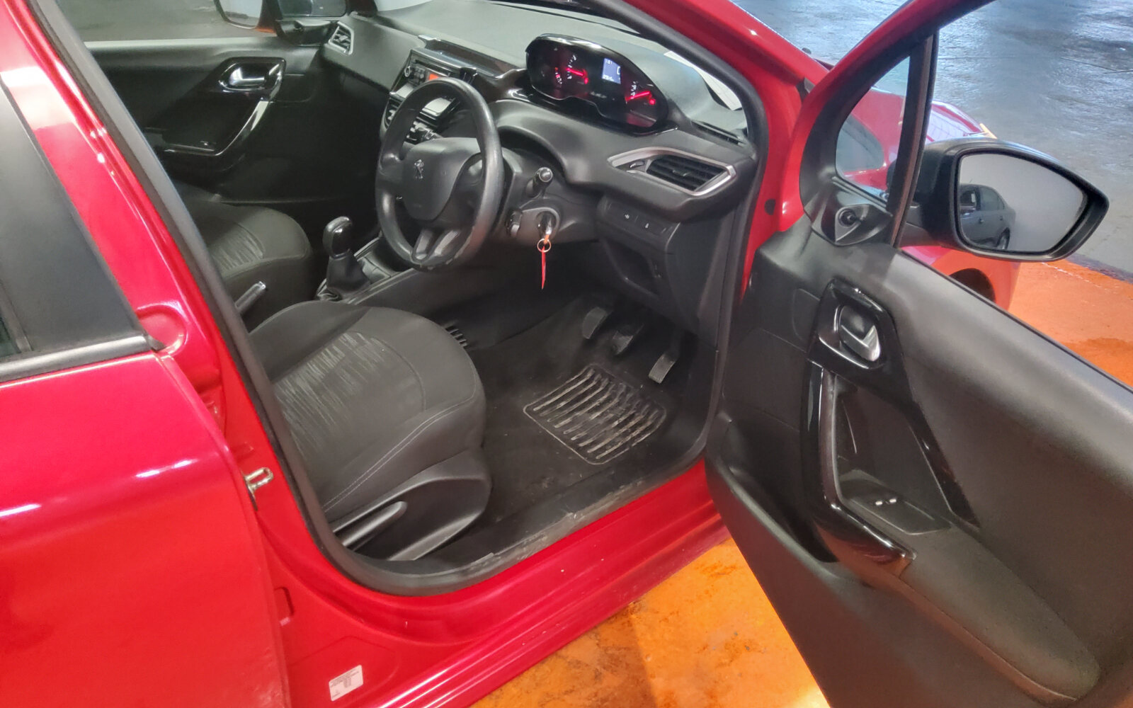 Peugeot 208 1.0 68 bhp Access