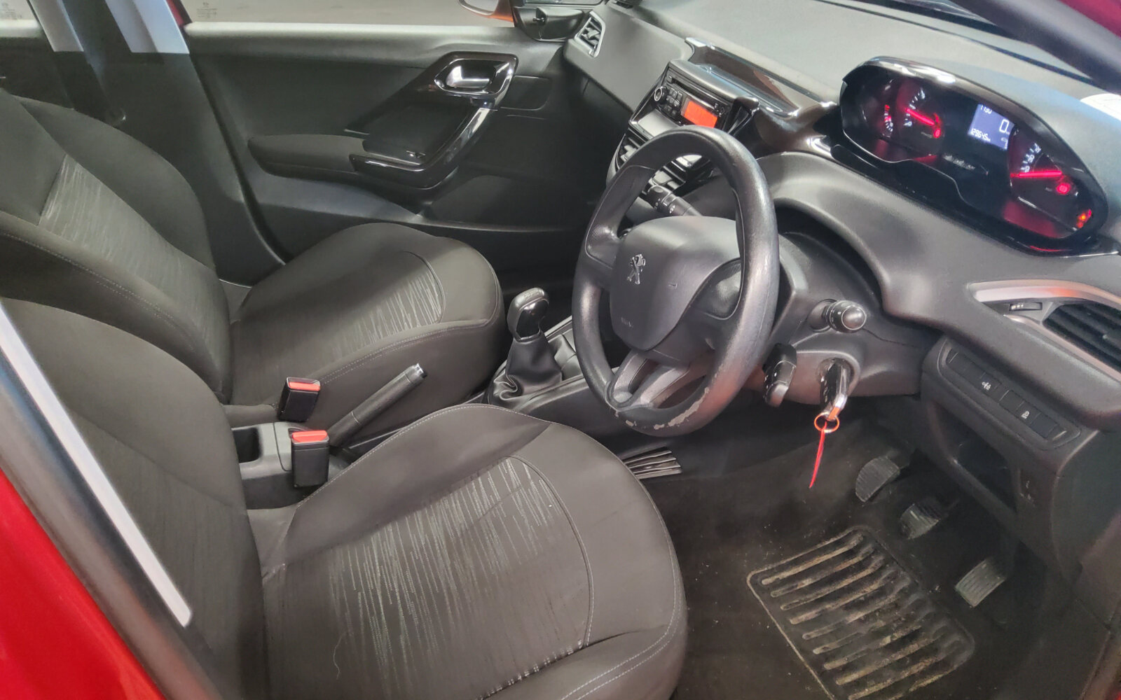 Peugeot 208 1.0 68 bhp Access