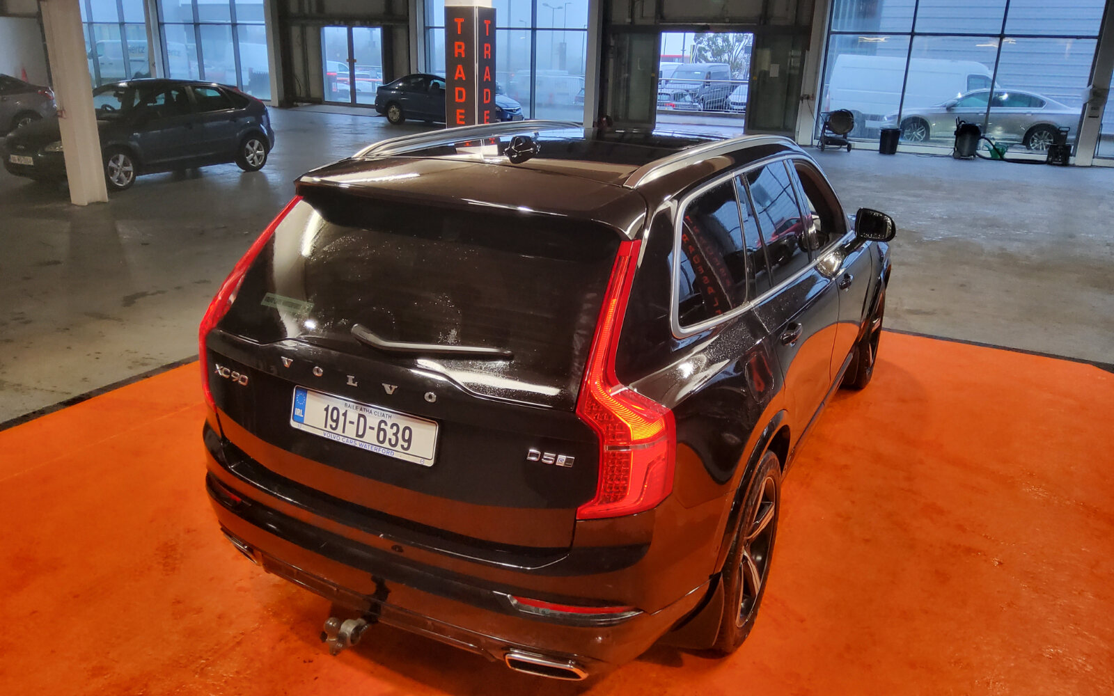 Volvo XC90 D5 (235hp) AWD R-Design Geartronic