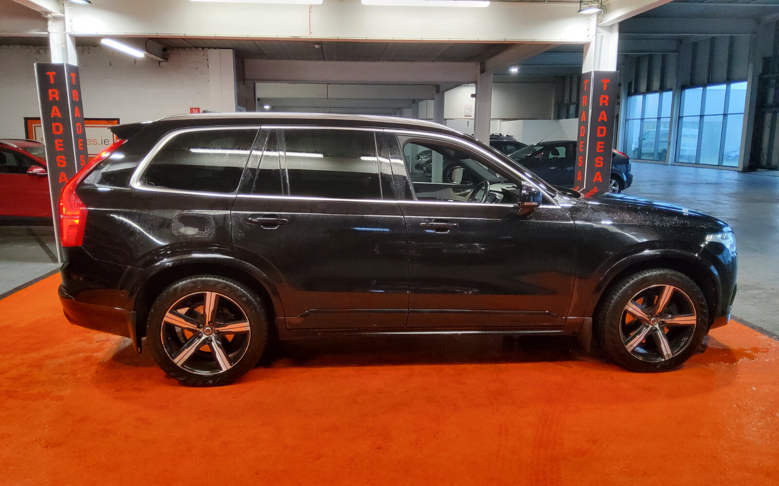 Volvo XC90 D5 (235hp) AWD R-Design Geartronic