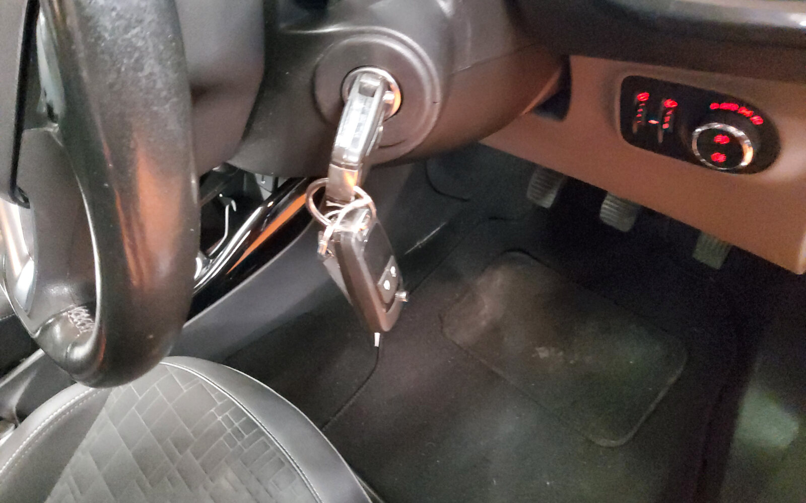 Opel Corsa 1.4 90PS SE