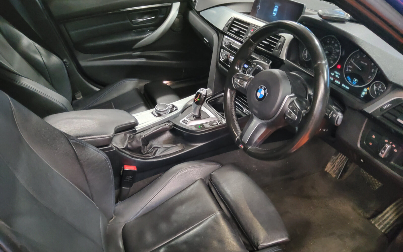 BMW 3-Series 330e M Sport