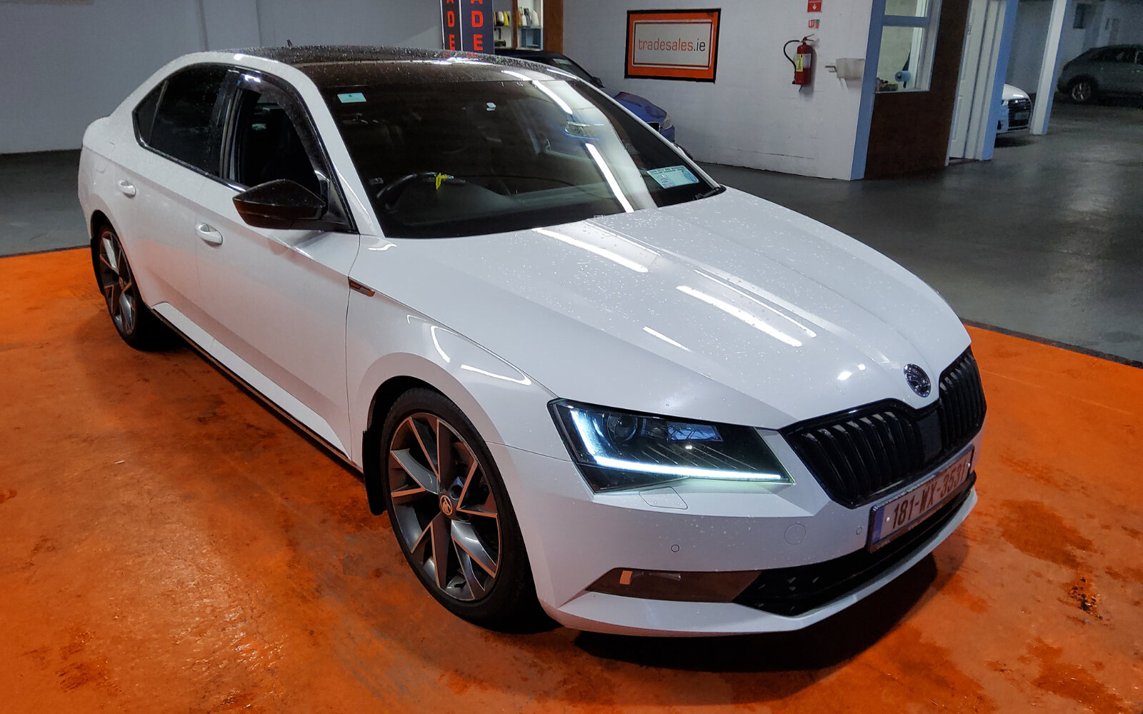 Skoda Superb 2.0 TDI 190bhp L&K 4X4 DSG