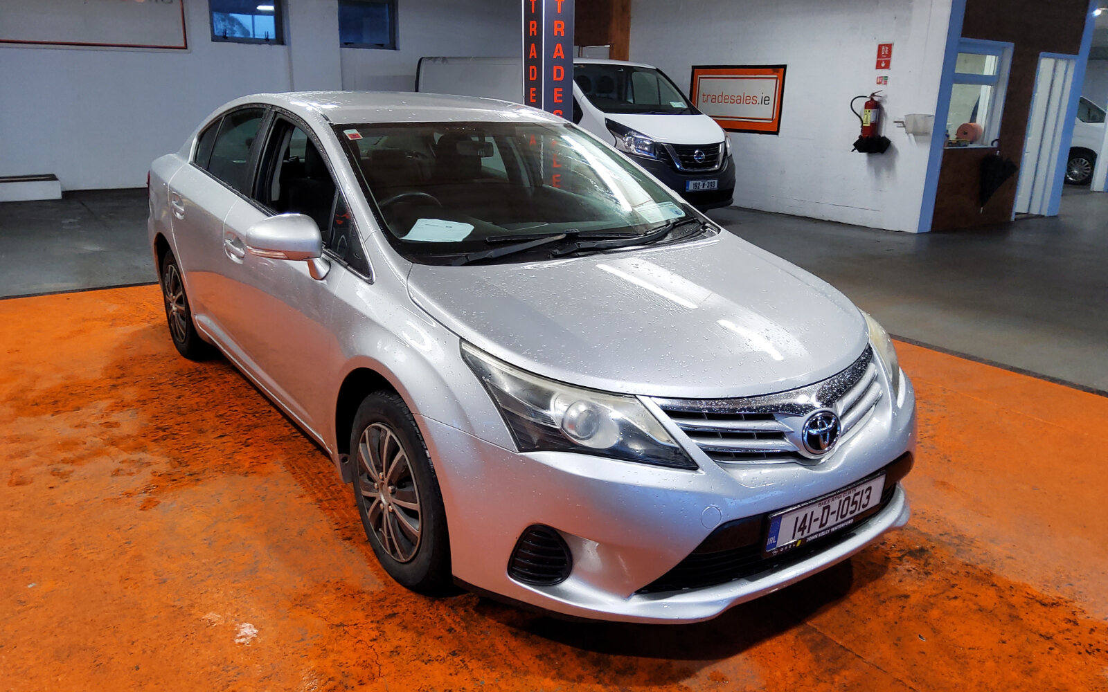 Toyota Avensis D-4D 125 (2.0) Terra Saloon