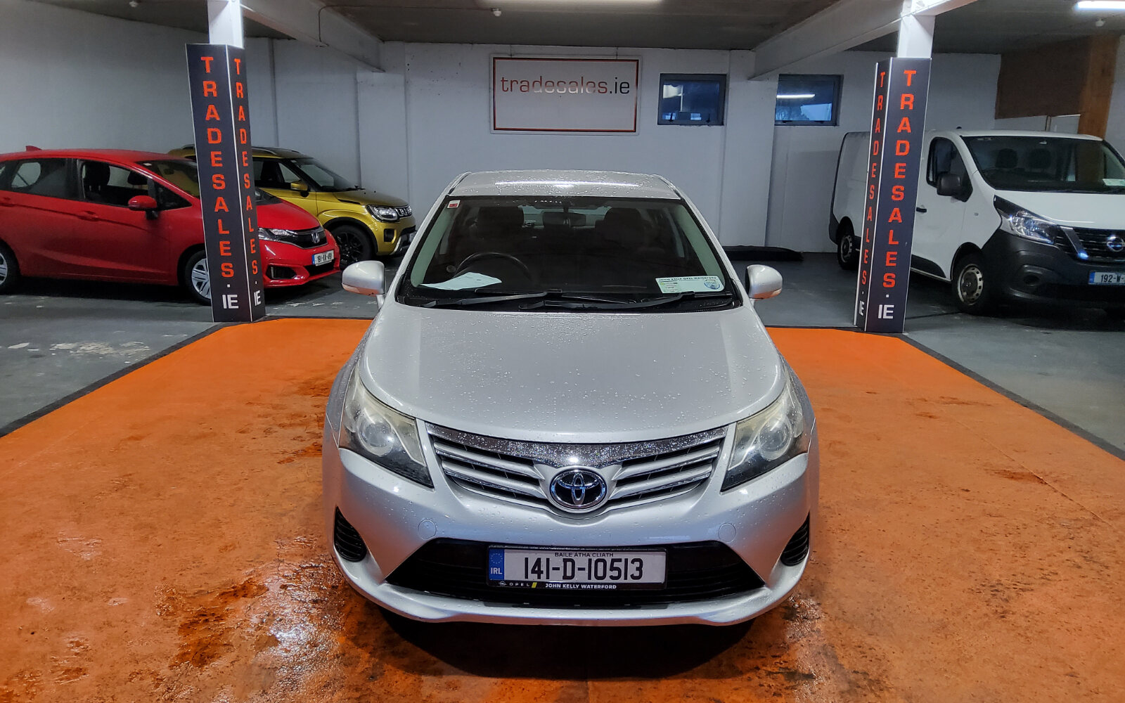 Toyota Avensis D-4D 125 (2.0) Terra Saloon