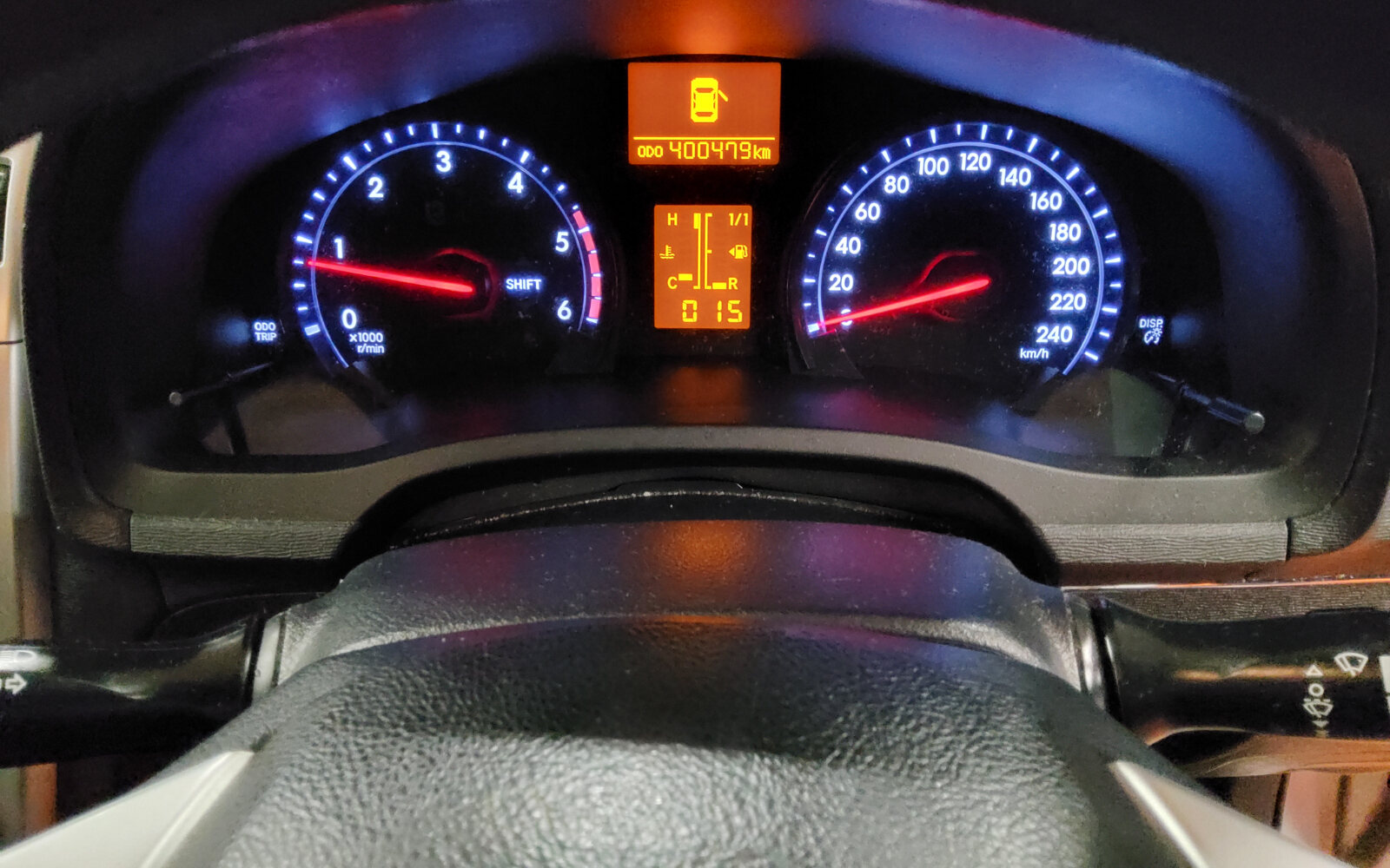 Toyota Avensis D-4D 125 (2.0) Terra Saloon