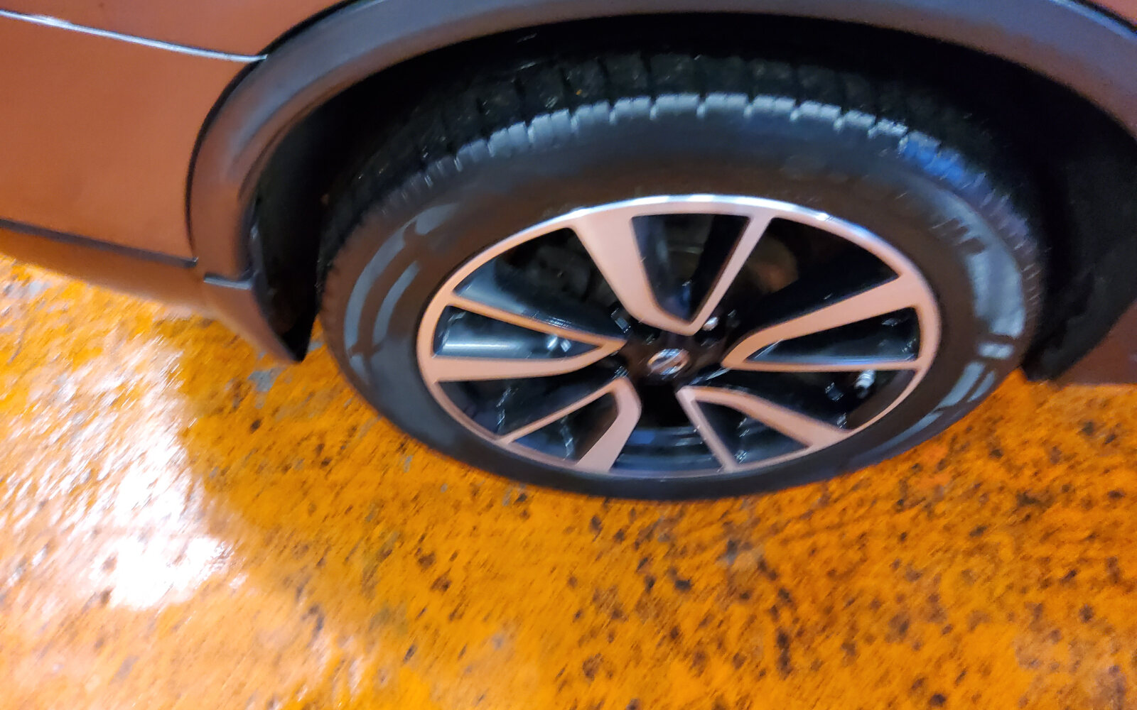 Nissan X-Trail 1.6d SVE (5 Seater) 19inch Wheels