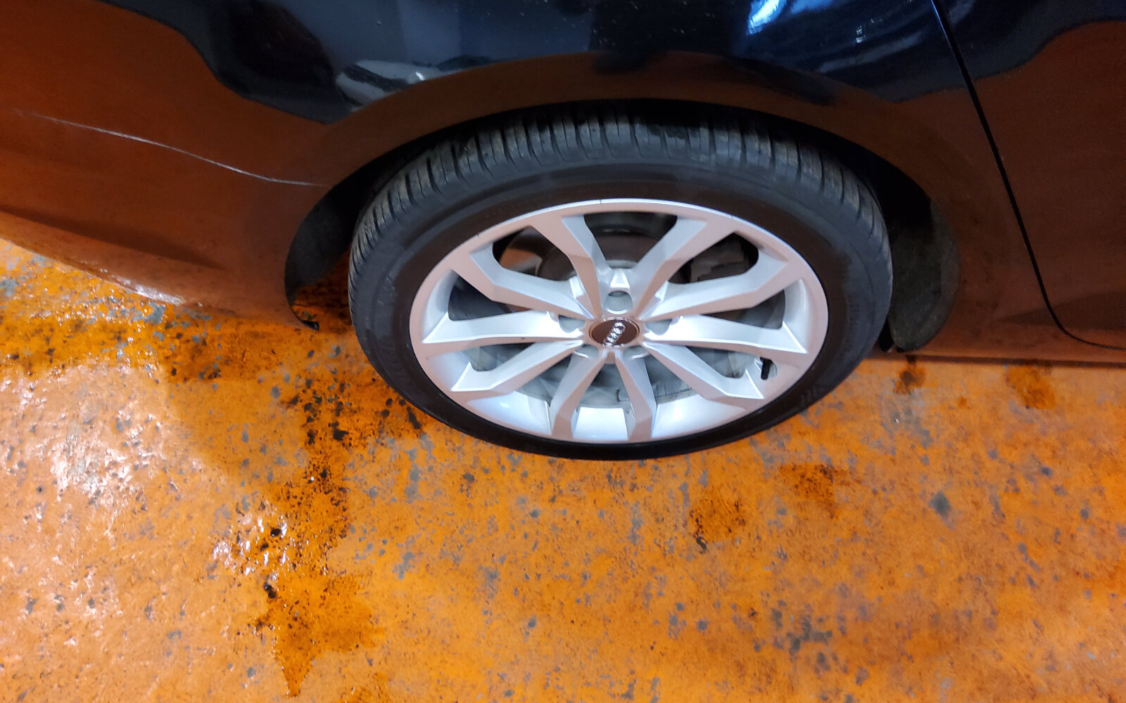 Audi A4 2.0TDI 150HP SE Ultra 18