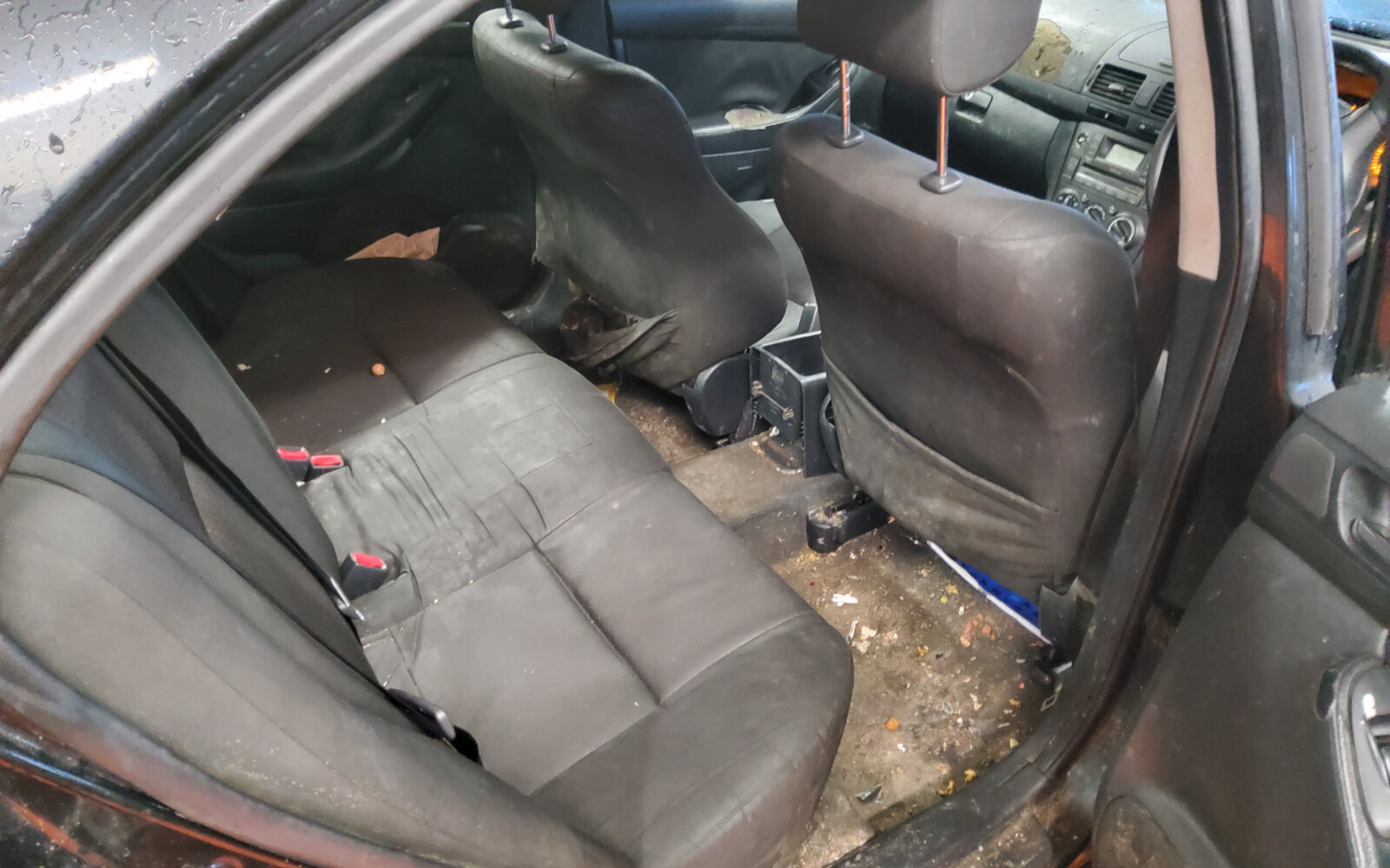 Toyota Avensis 1.6 VVT-i Strata