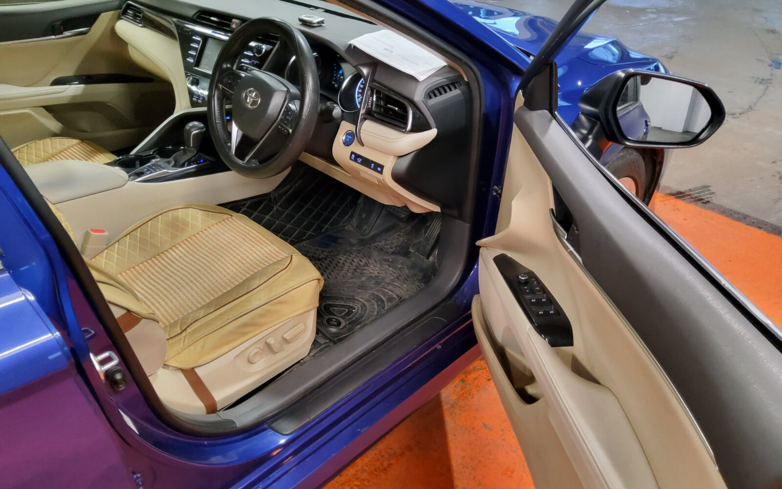 Toyota Camry 2.5 Camry Hybrid Sol