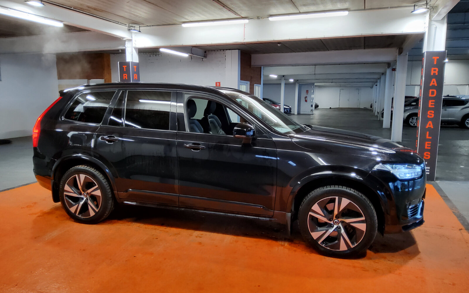 Volvo XC90 T8 (397hp) PHEV R-Design Auto AWD