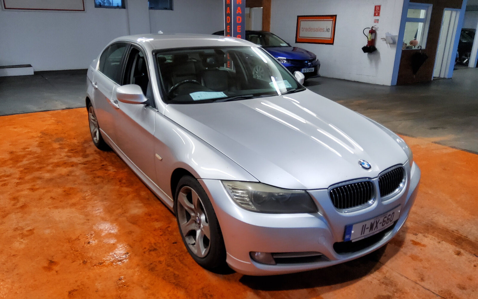 BMW 3-Series 320D EXCLUSIVE EDITION