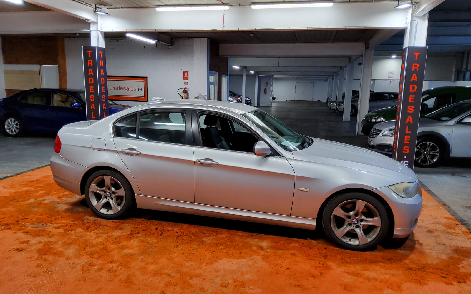 BMW 3-Series 320D EXCLUSIVE EDITION