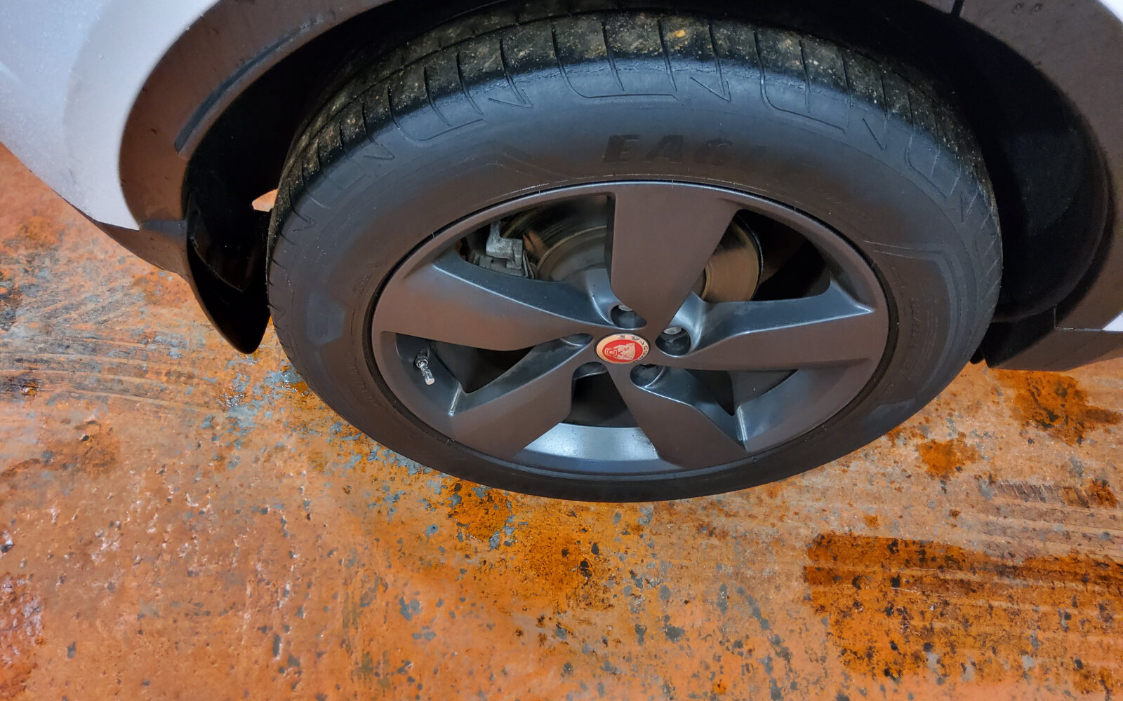 Jaguar E-Pace 2.0D I4 150 PS FWD Manual Standard