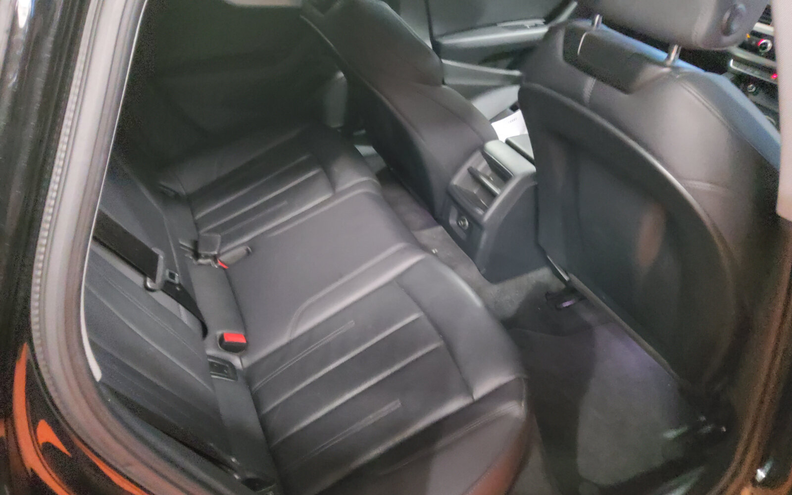 Audi A4 2.0TDI 122HP SE Ultra