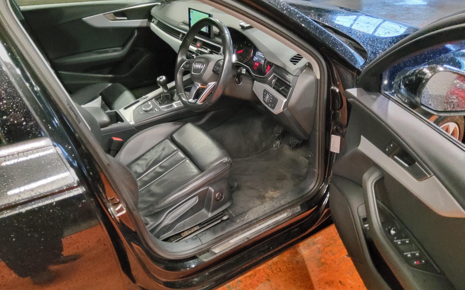 Audi A4 2.0TDI 122HP SE Ultra