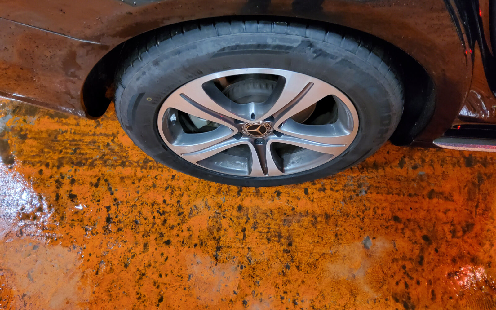 Mercedes-Benz E-Class E 220 D AVANTGARD 18% A/T