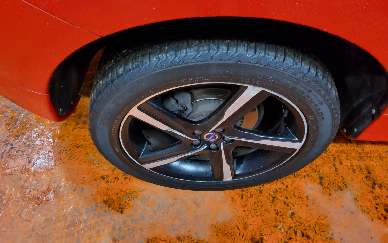 Volvo XC60 D4 (181hp) FWD R-Design