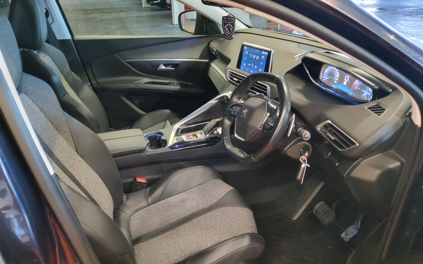 Peugeot 5008 1.5 BlueHDi 130bhp Allure Auto