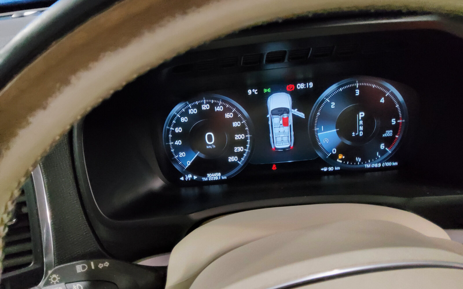 Volvo XC90 D5 (235hp) AWD Momentum Geartronic