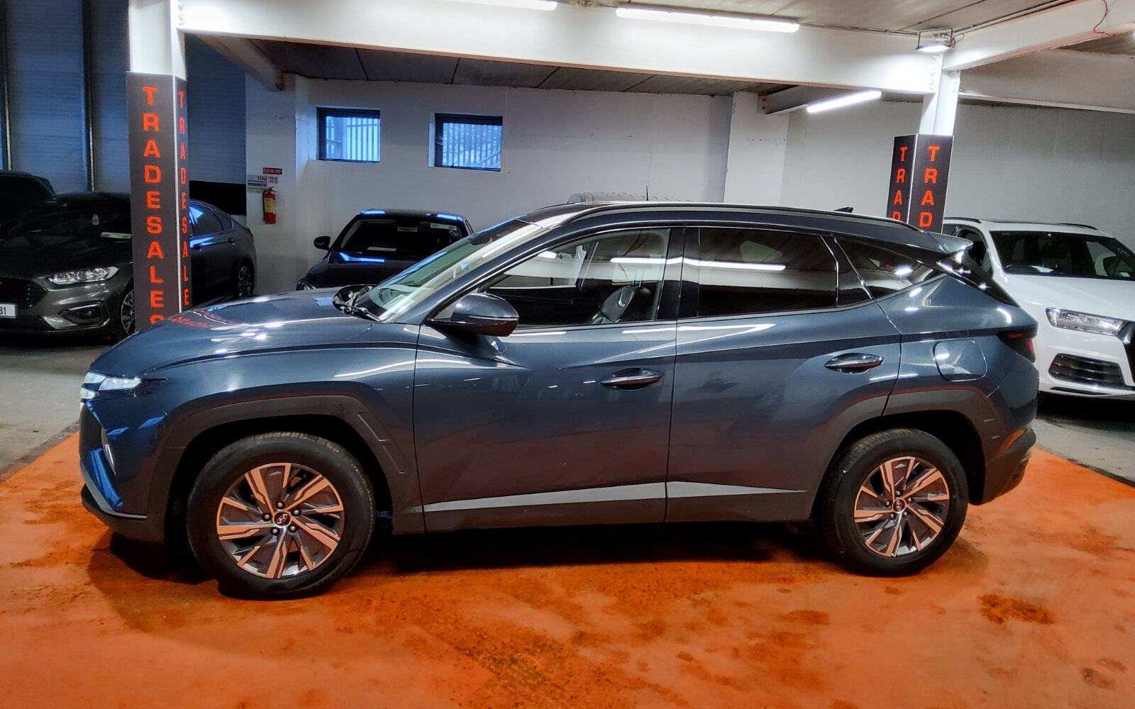 Hyundai Tucson 2WD Executive HEV Auto