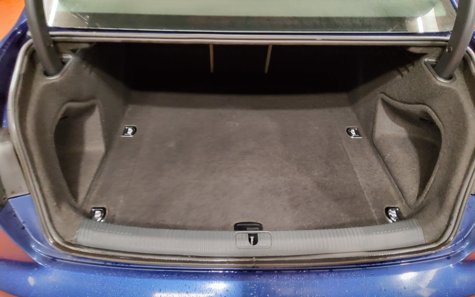 Audi A4 2.0TDI 190HP SE Ultra