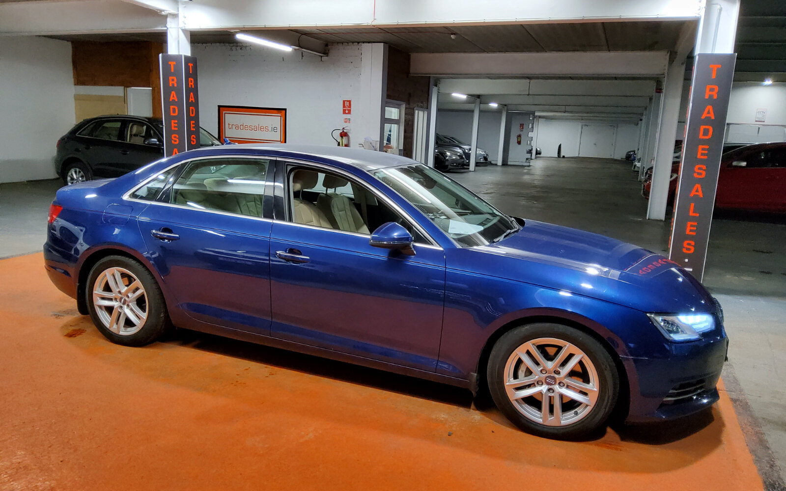 Audi A4 2.0TDI 190HP SE Ultra