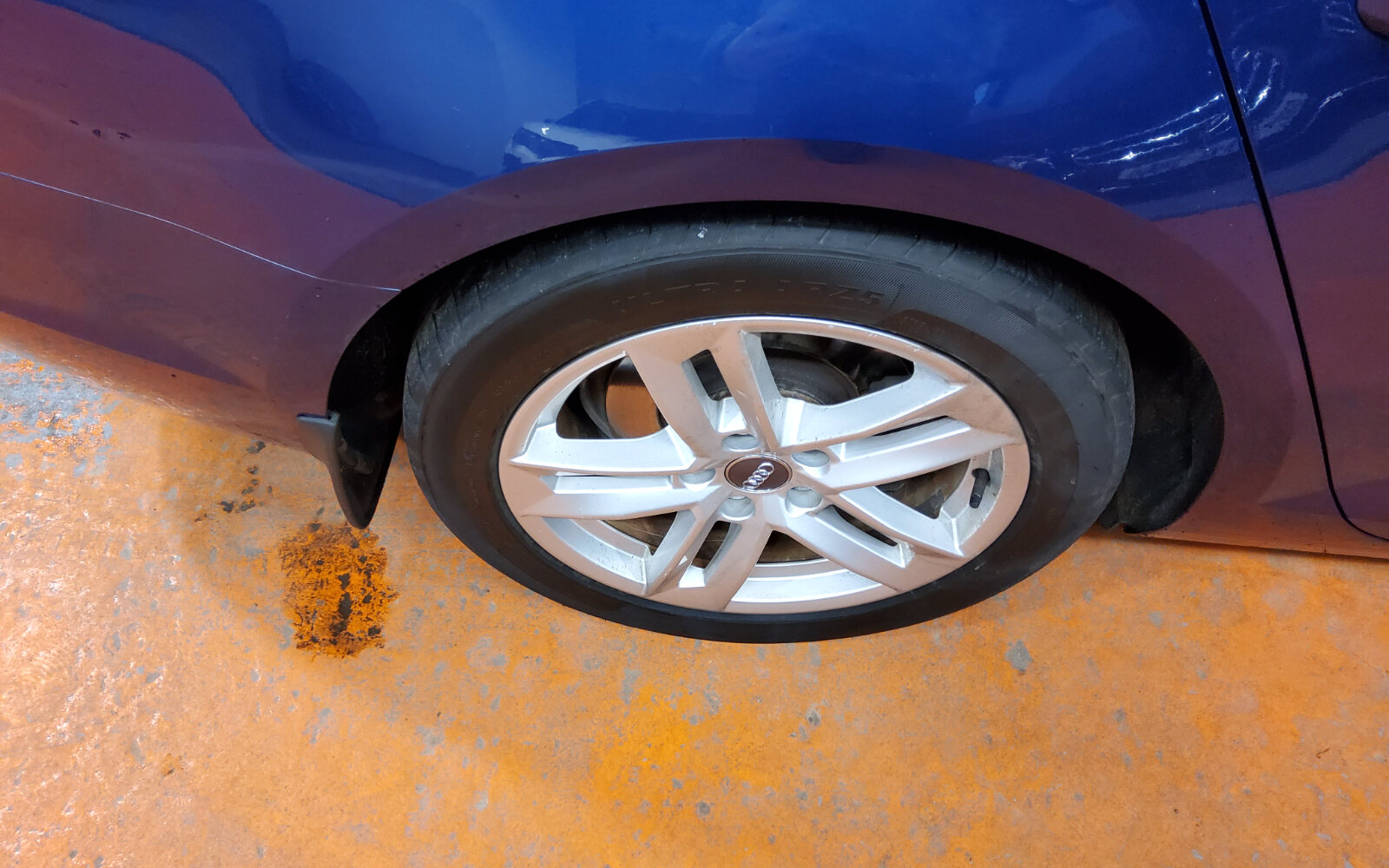 Audi A4 2.0TDI 190HP SE Ultra