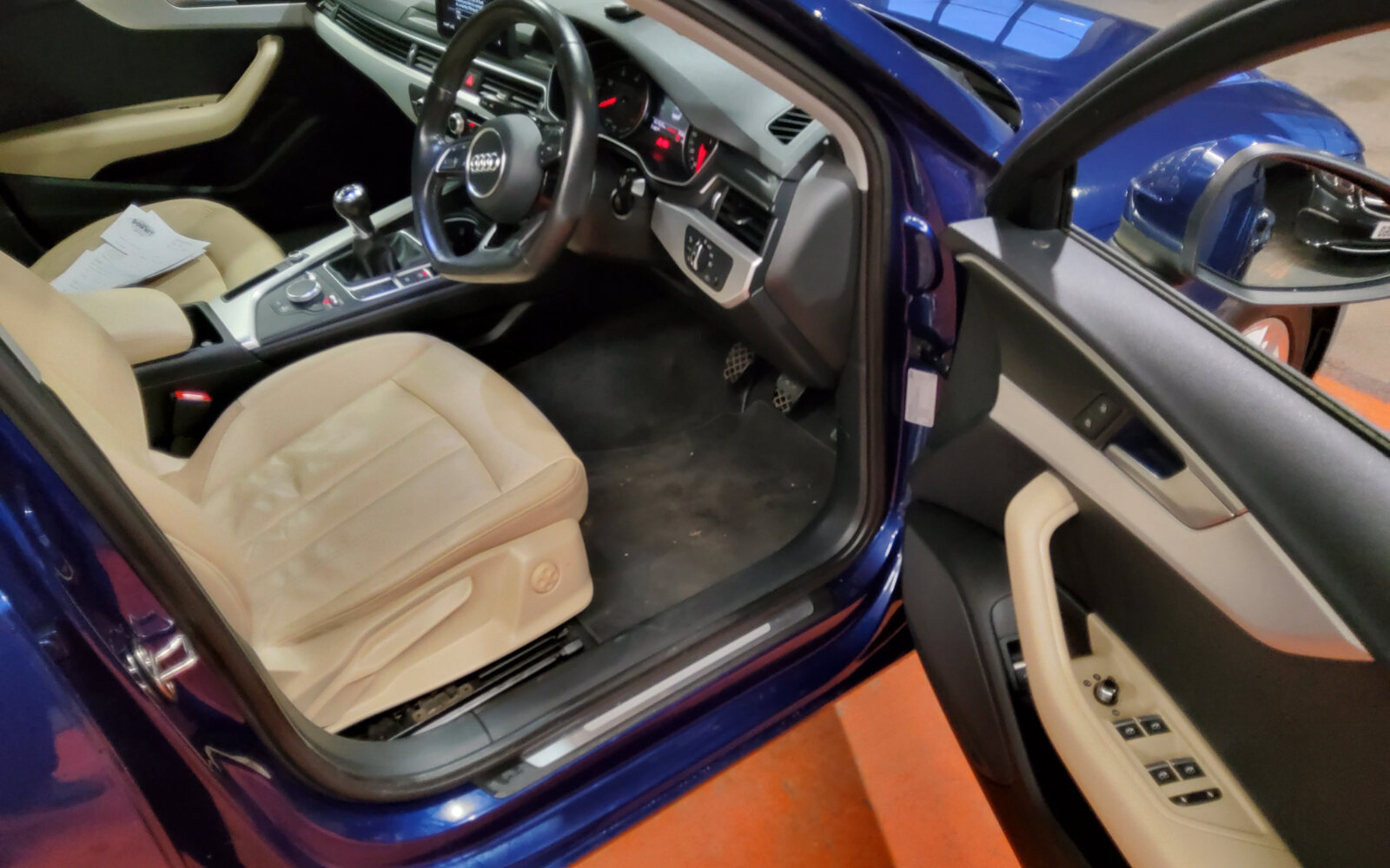 Audi A4 2.0TDI 190HP SE Ultra