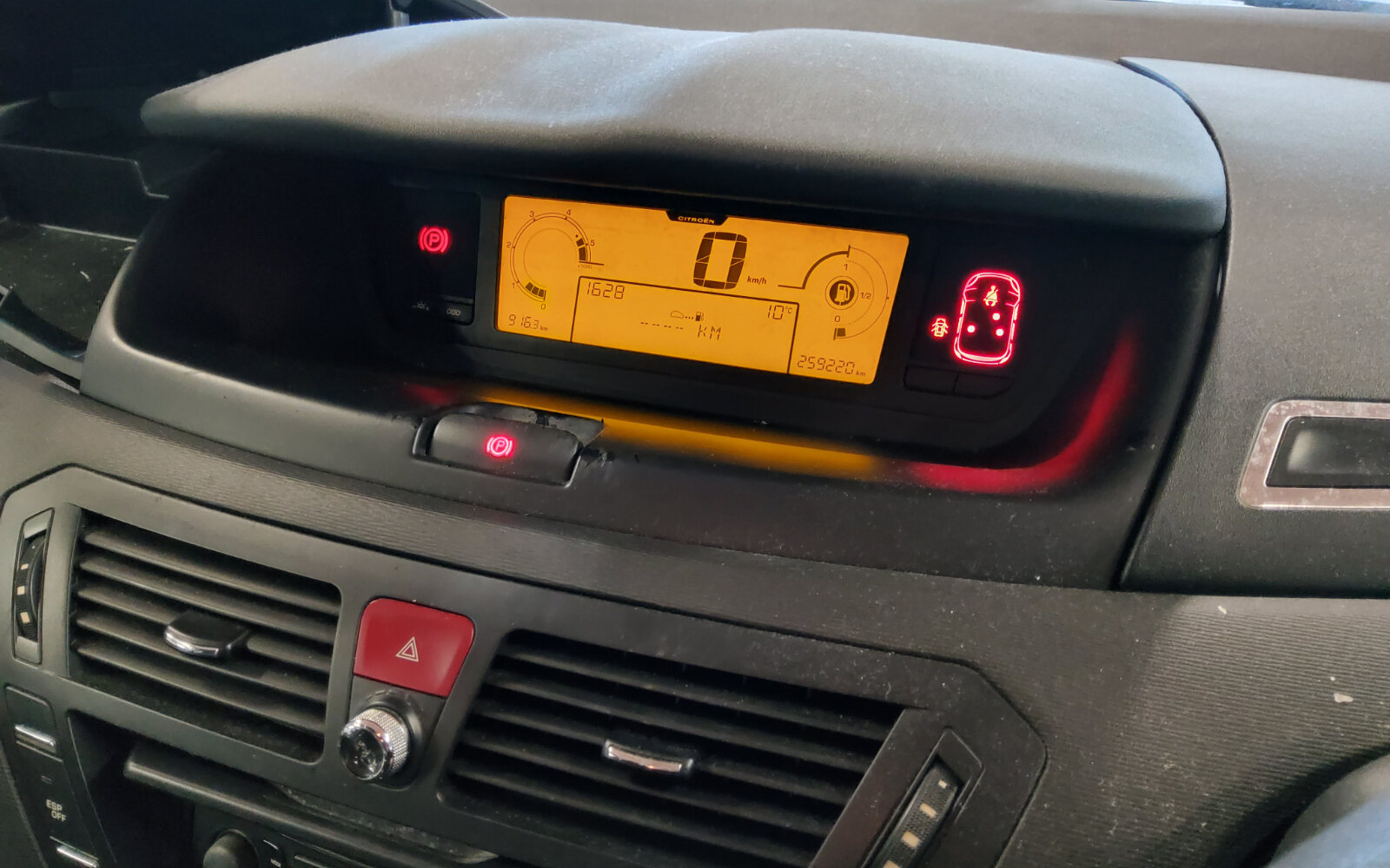 Citroen C4 Picasso 1.6HDi 90HP VTR+