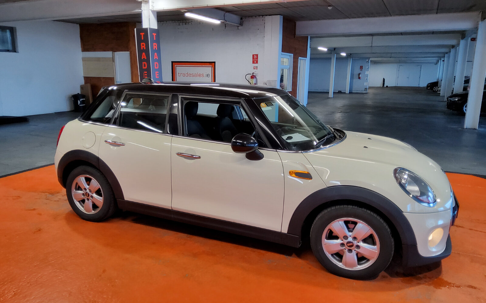 Mini Cooper Cooper D Auto