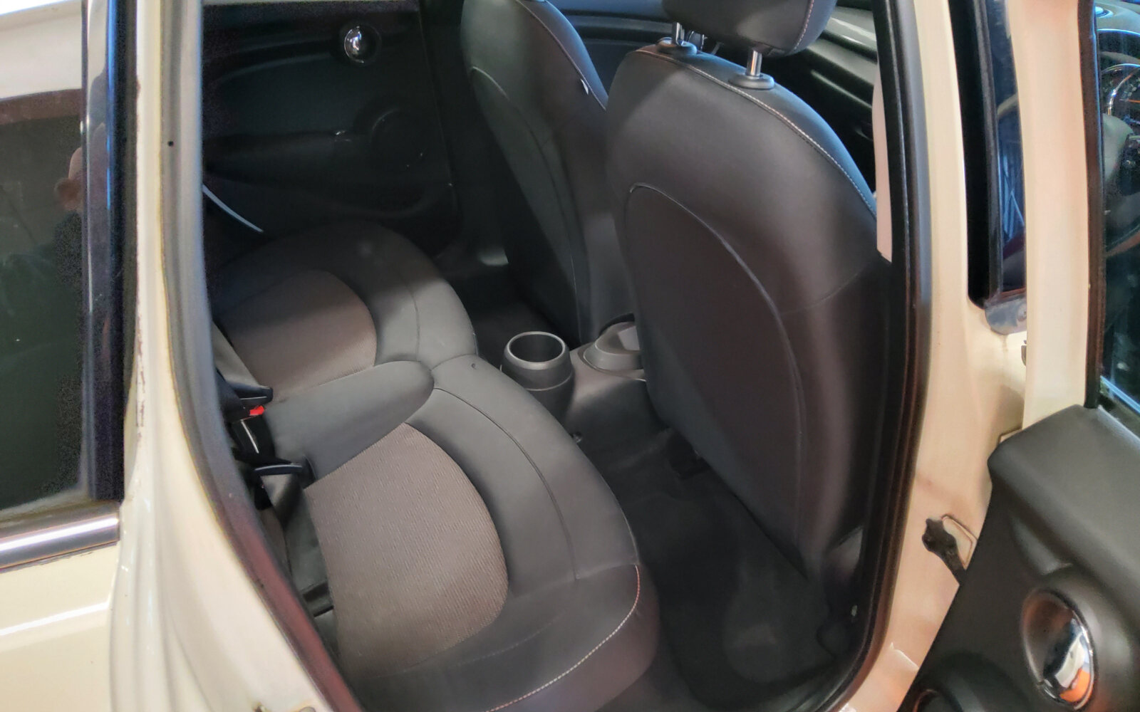 Mini Cooper Cooper D Auto