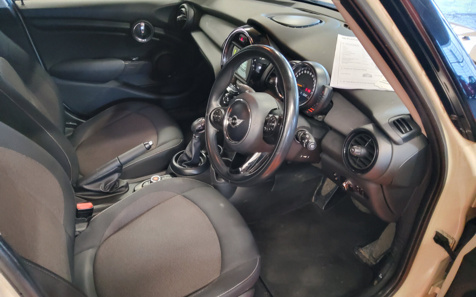 Mini Cooper Cooper D Auto