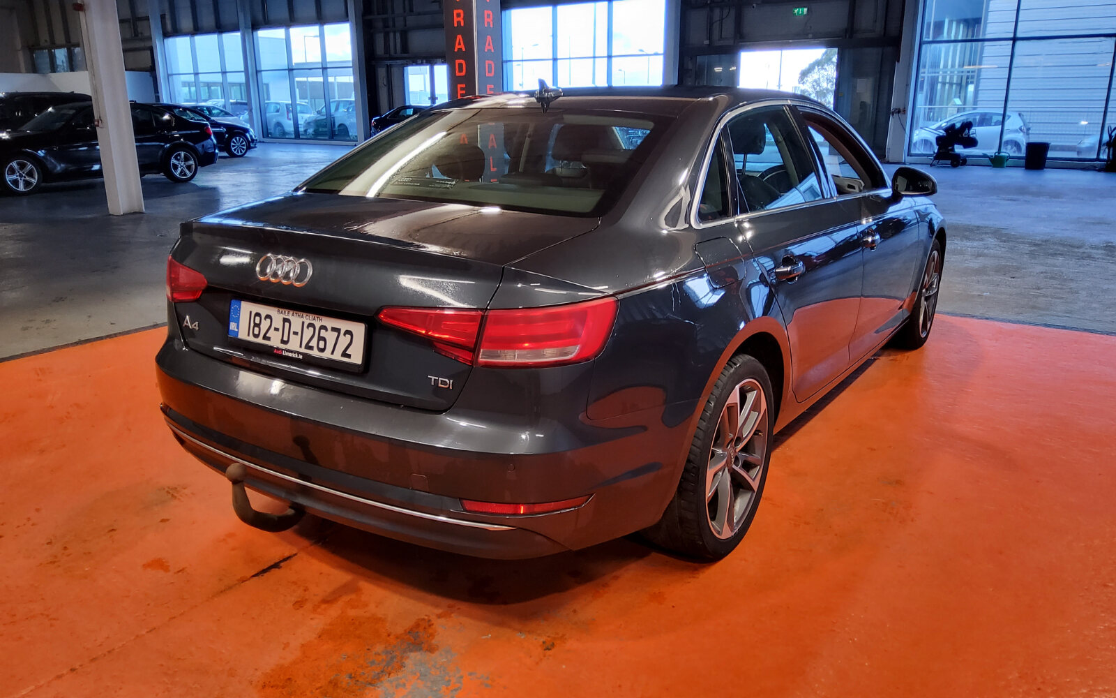 Audi A4 2.0TDI 122HP SE Ultra