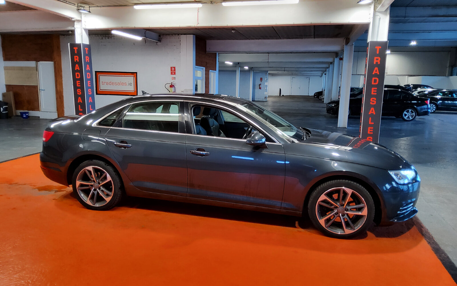 Audi A4 2.0TDI 122HP SE Ultra