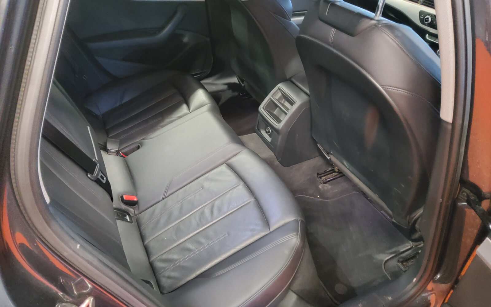 Audi A4 2.0TDI 122HP SE Ultra