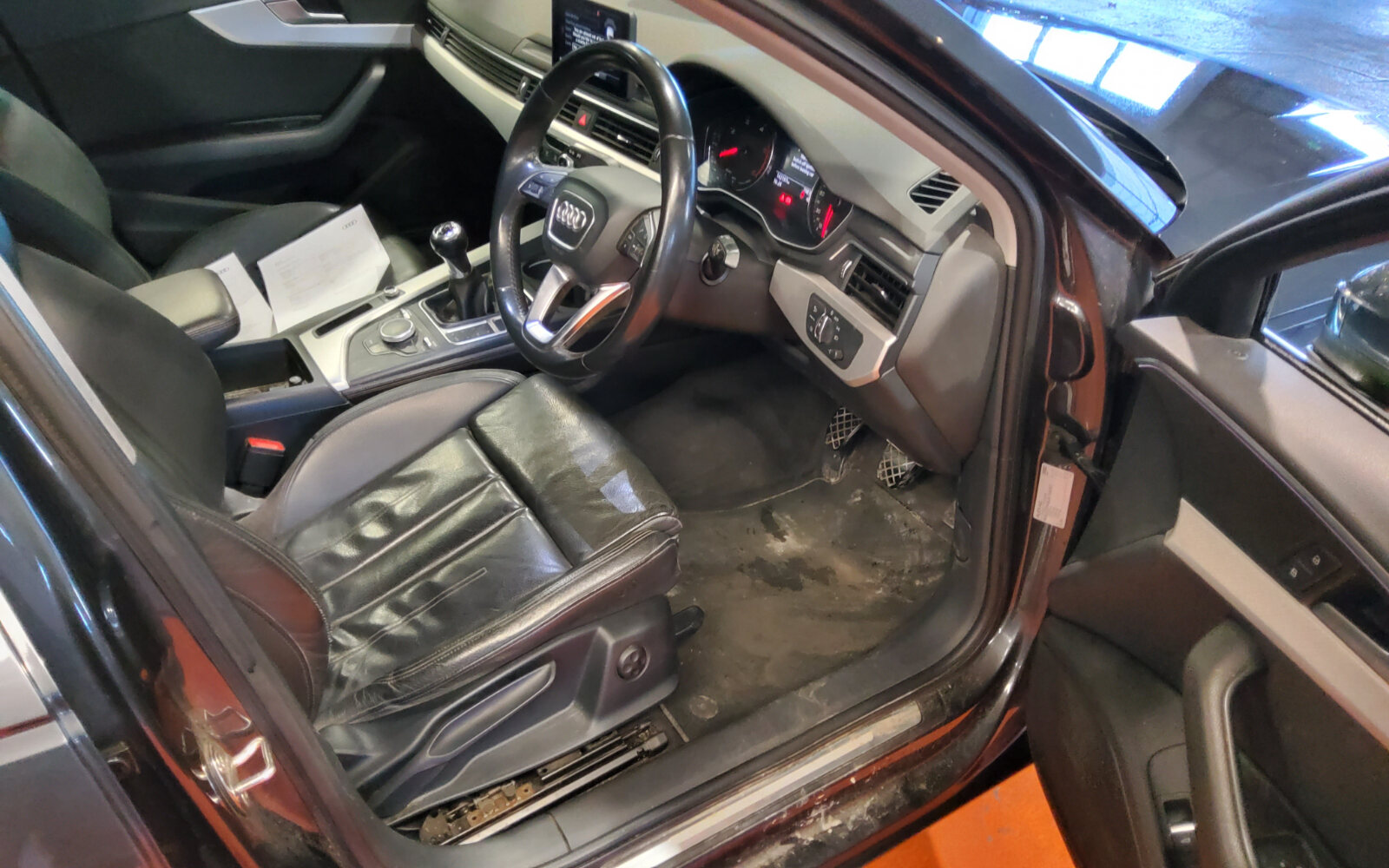 Audi A4 2.0TDI 122HP SE Ultra