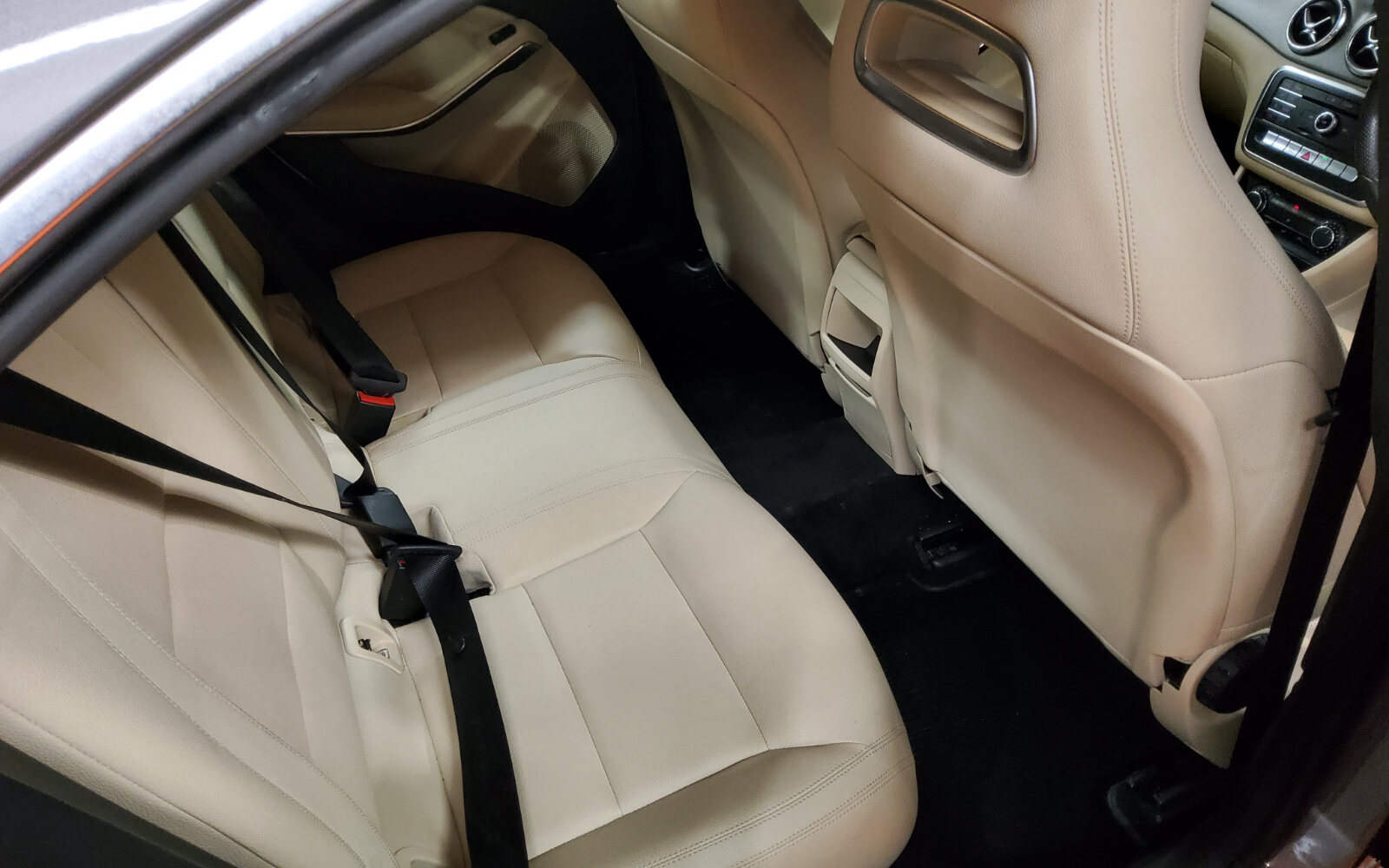 Mercedes-Benz CLA 180 URBAN