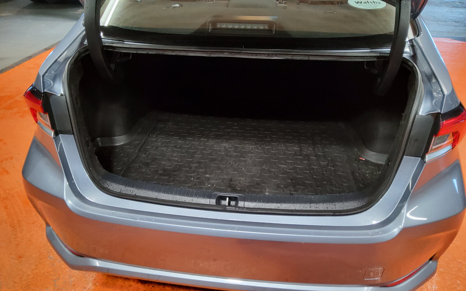 Toyota Corolla 1.8 Hybrid Luna Saloon