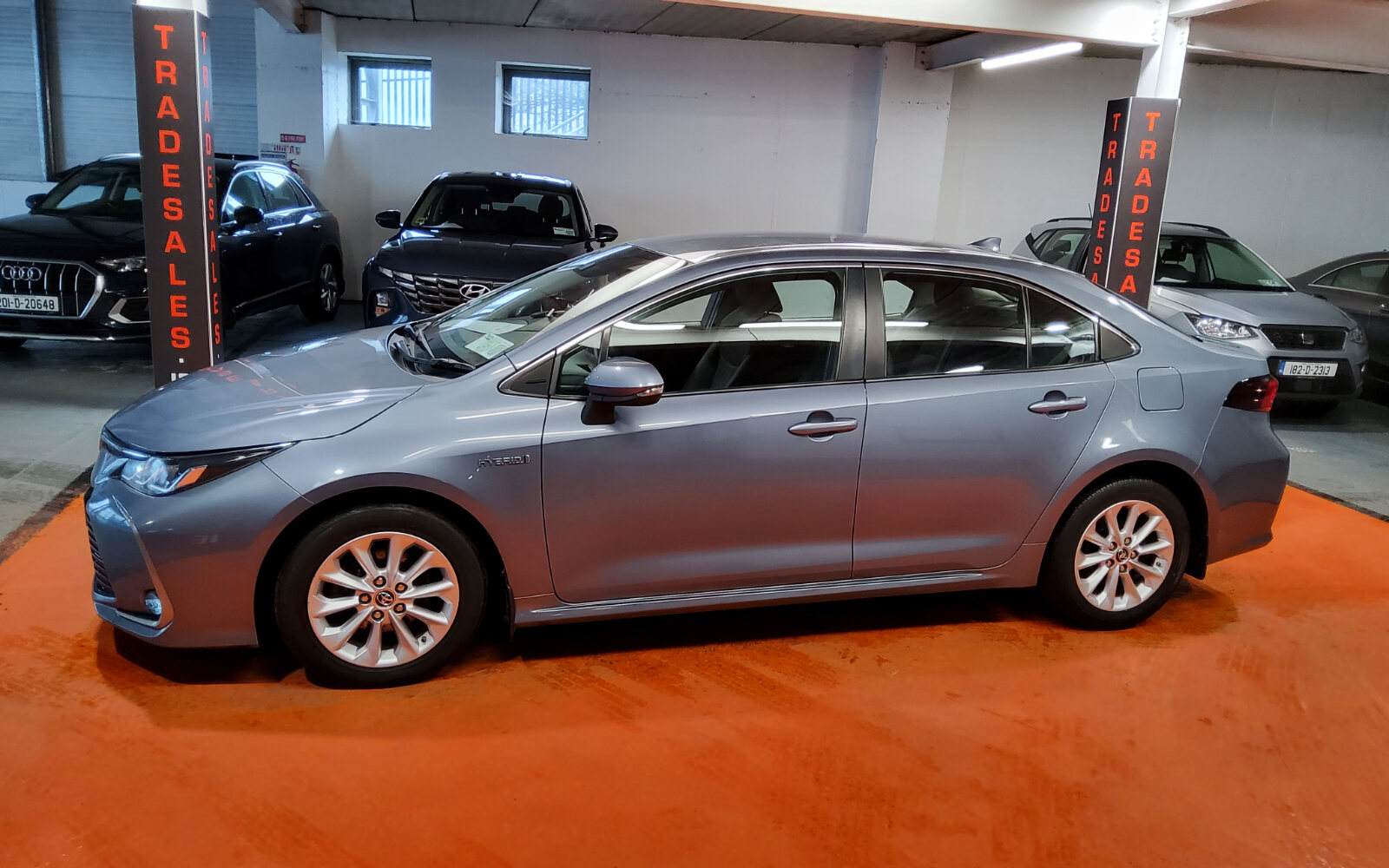 Toyota Corolla 1.8 Hybrid Luna Saloon