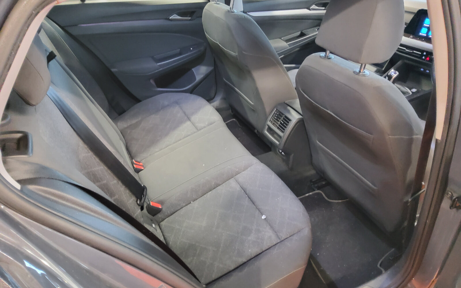 Volkswagen Golf 1.0 TSI 110HP Life