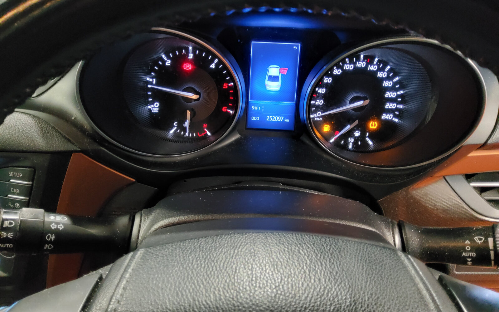 Toyota Avensis 2.0 D-4D (143) Luna Navi