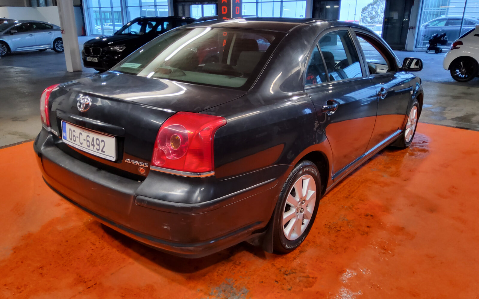 Toyota Avensis 1.6 VVT-i Strata