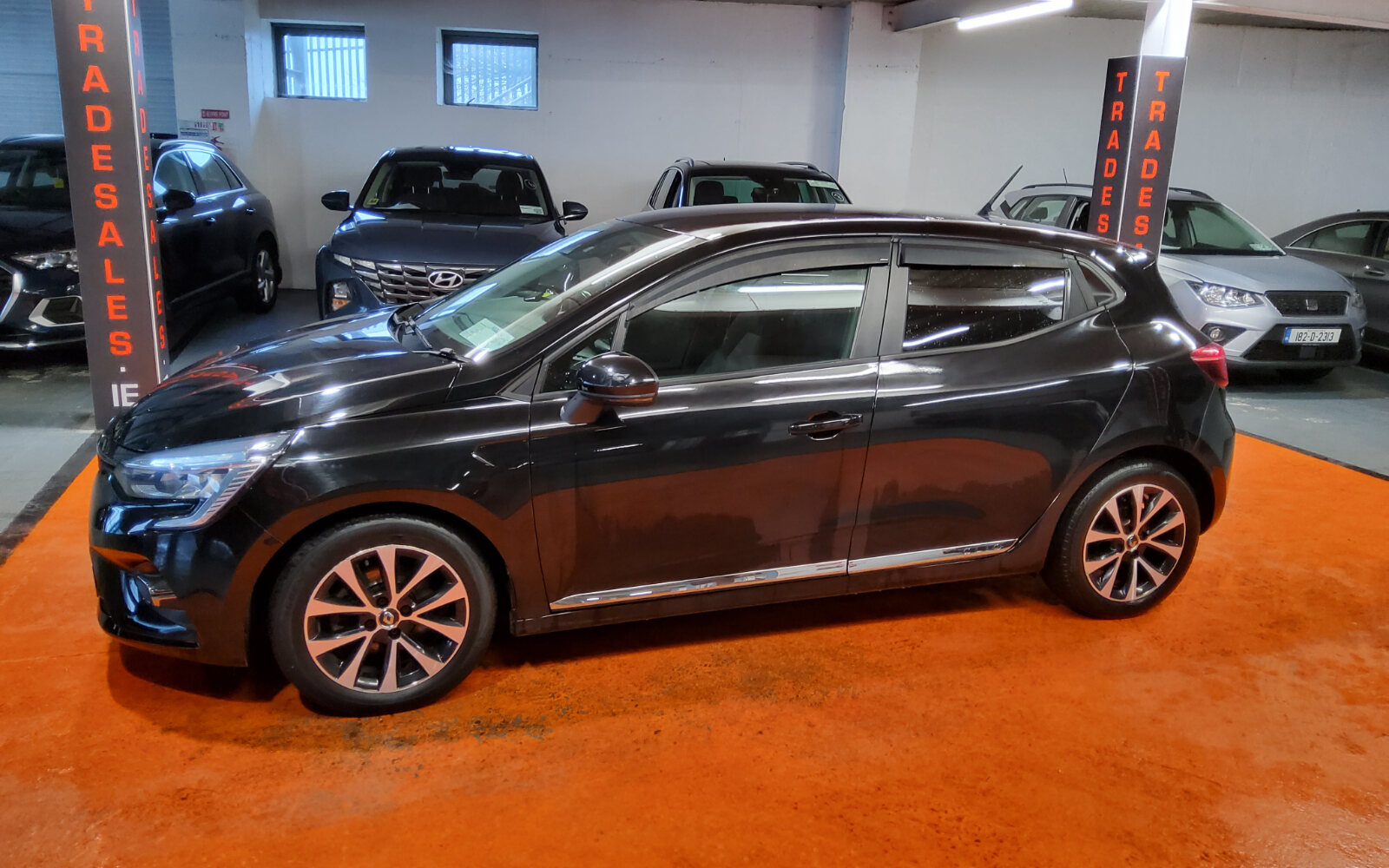 Renault Clio Iconic Blue dCi 85 MY19