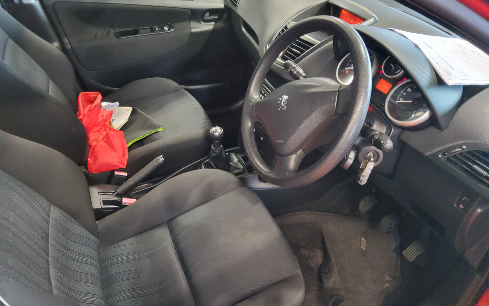 Peugeot 207 1.4 75 bhp S