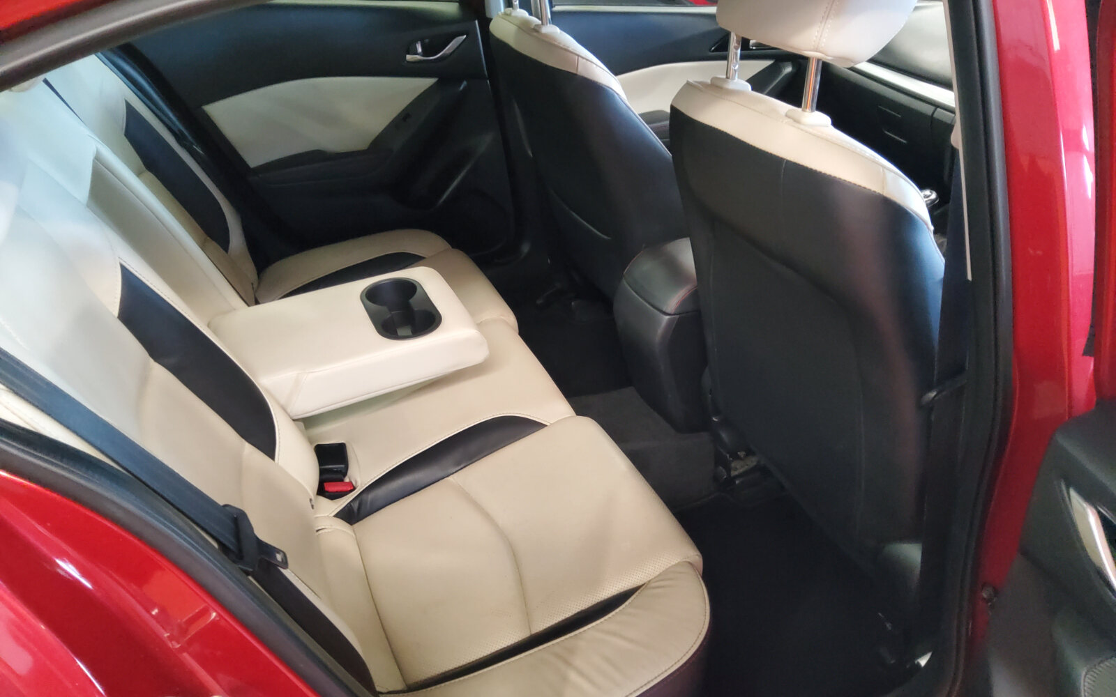 Mazda Mazda3 2.2D 4DR (150ps) PLATINUM LS