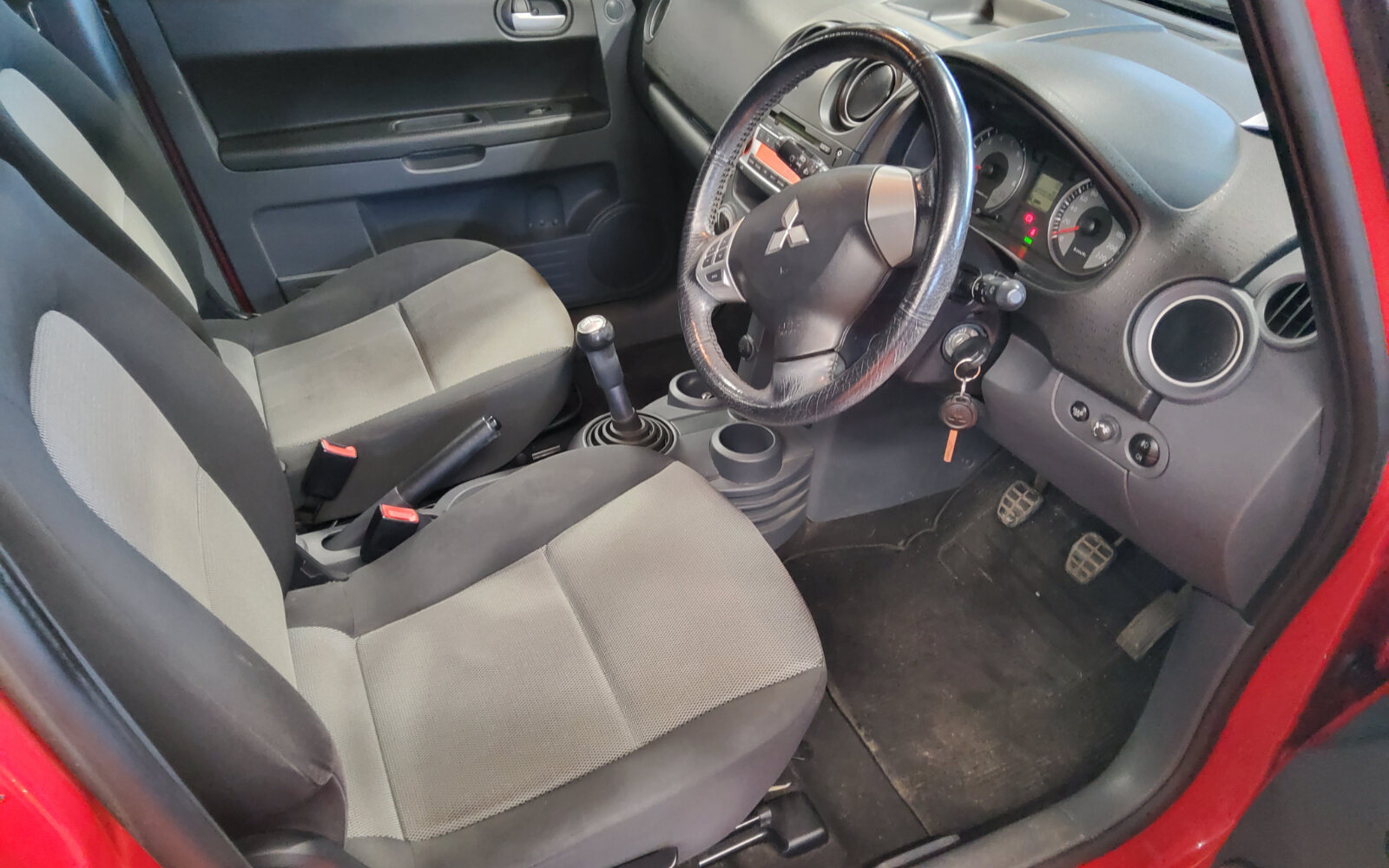 Mitsubishi Colt 1.1L Invite Cleartec